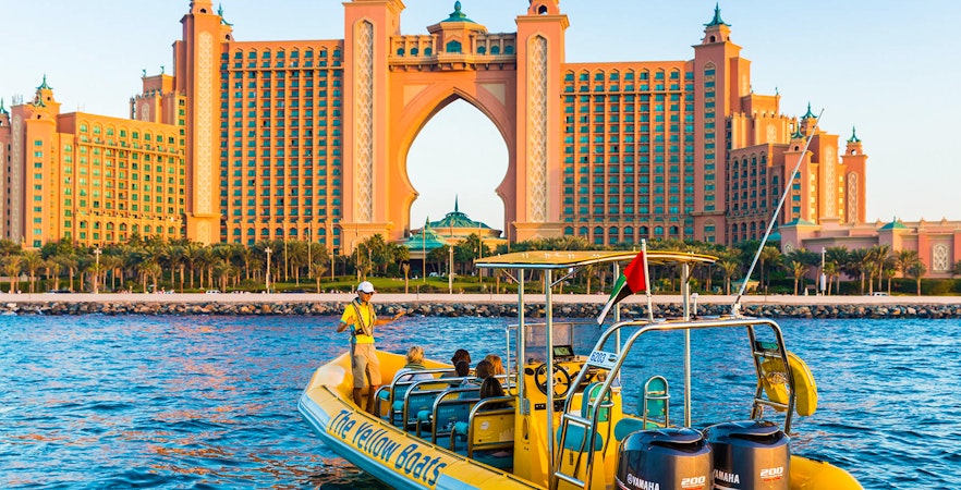 Yellow boat tour near Atlantis Hotel, Dubai.