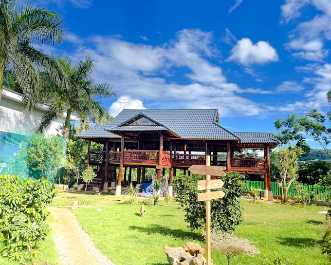 From Hanoi: Son La Coffee Farm Tour with Overnight Homestay