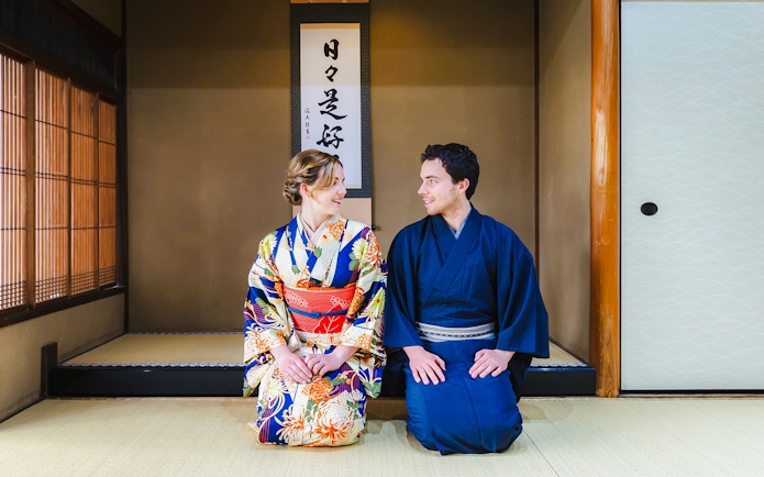 Couple in traditional kimonos at Kyoto Kimono Rental Yumeyakata.