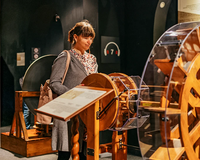 Leonardo Da Vinci Museum Skip-the-Line Entry Tickets