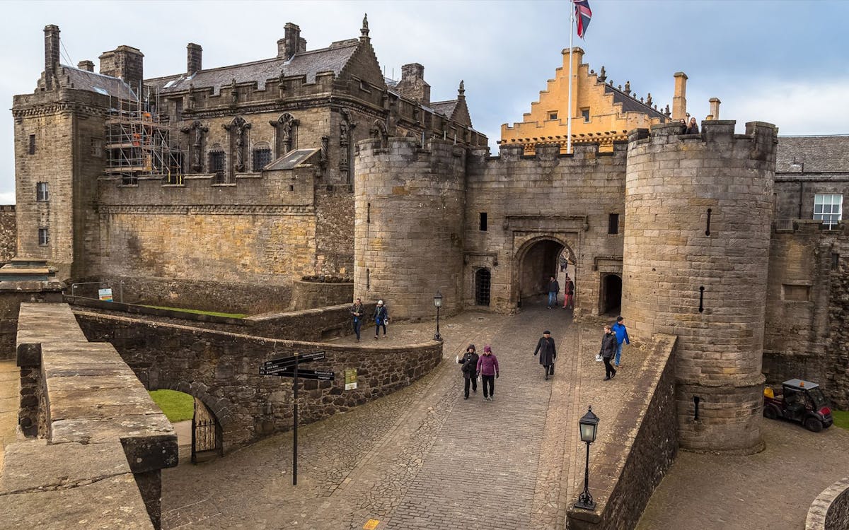 day tour of loch lomond, stirling castle & the kelpies from edinburgh-5 day tour of loch lomond, stirling castle & the kelpies from edinburgh-5