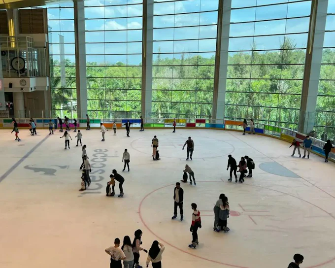Icescape Ice Skating Rink at IOI City Mall Admission Ticket