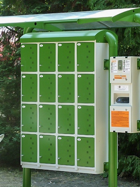 Private lockers available at Lukacs Spa in Budapest.