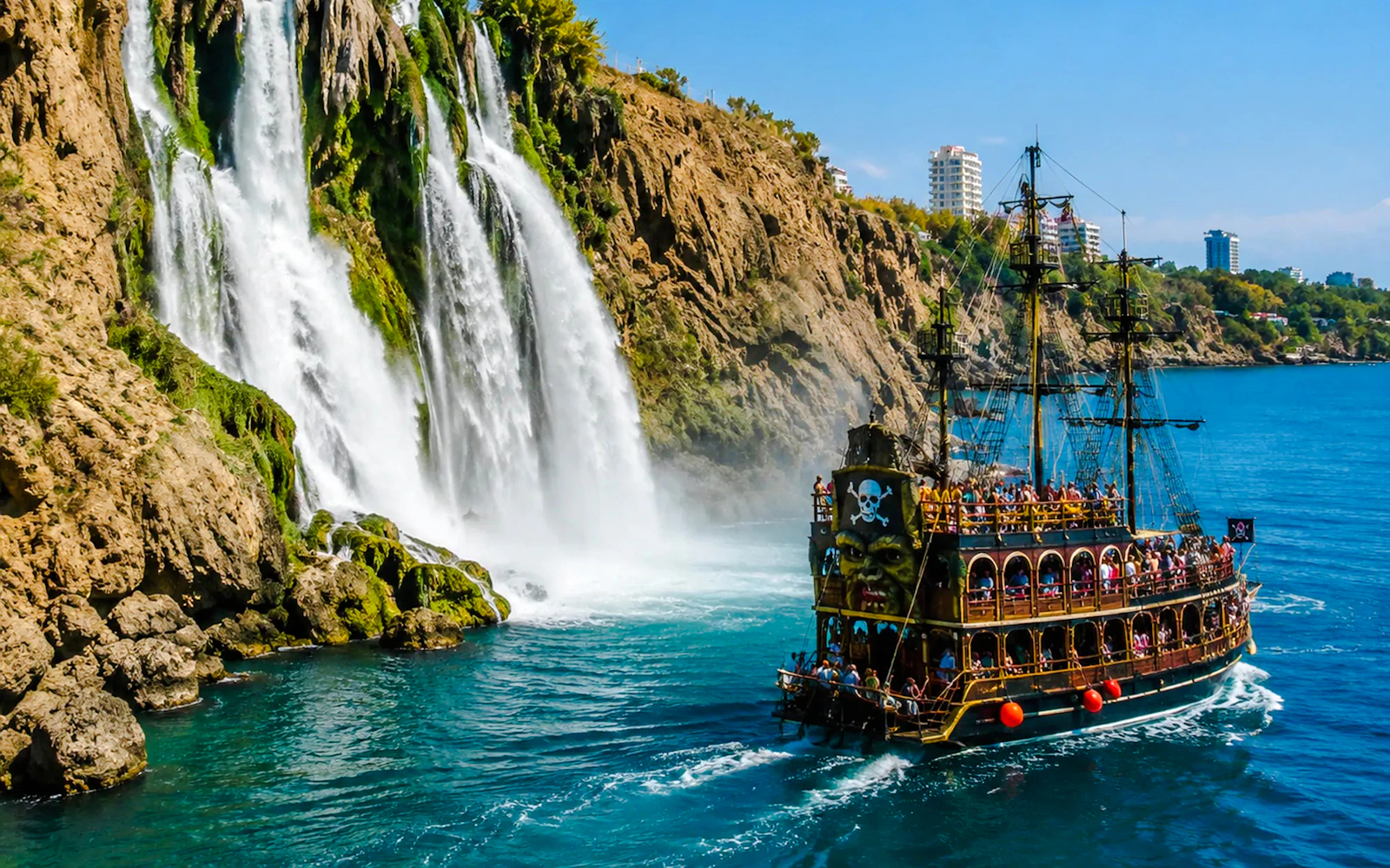 Antalya Pirate Boat Tour with Lunch and Roundtrip Transfer