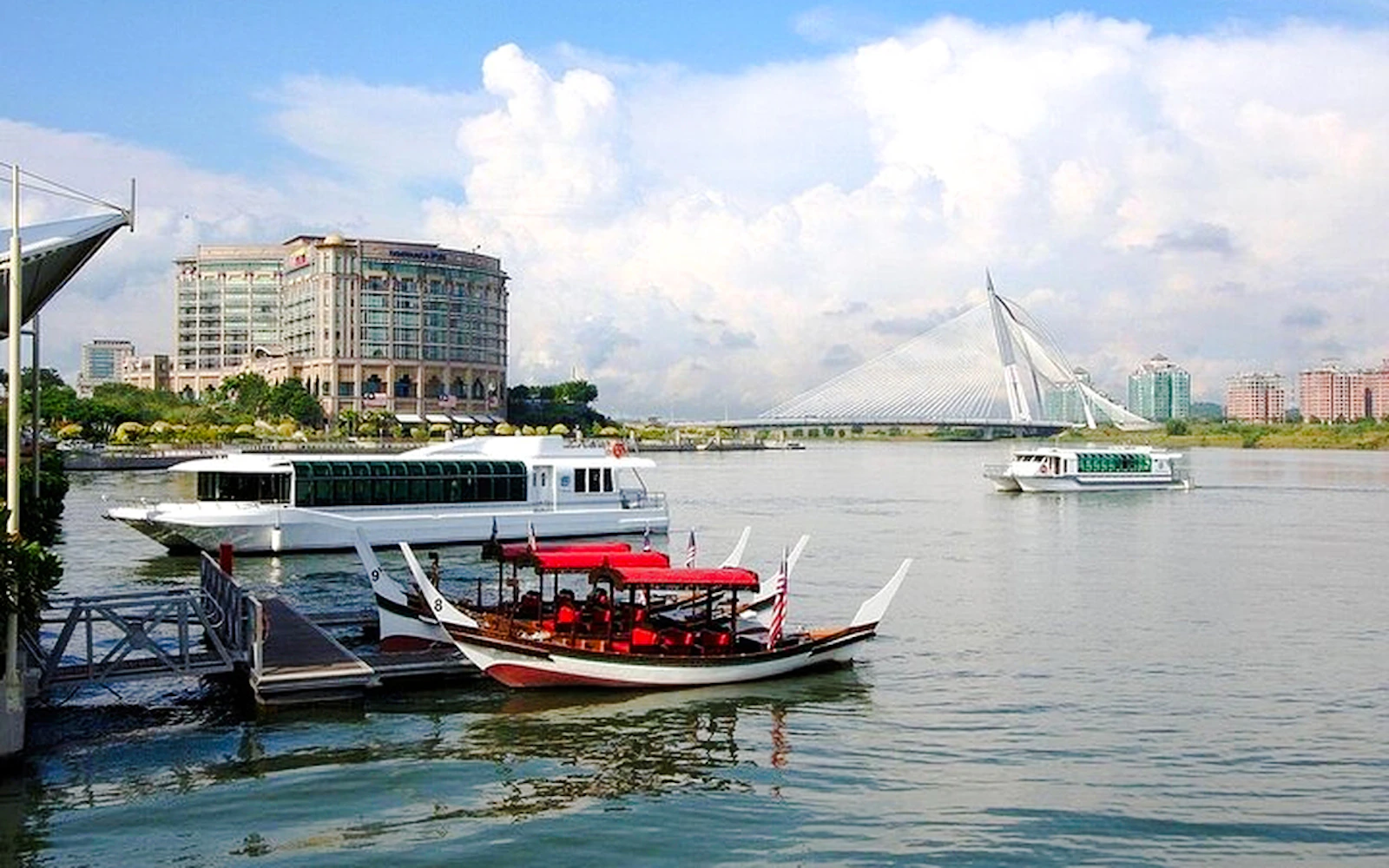 Putrajaya Private City Tour with Lake Cruise Image 12