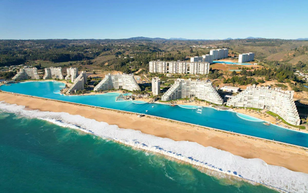 Isla Negra, Algarrobo & Casablanca Wine Valley Day Tour