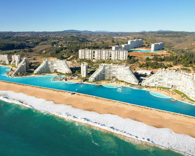 Isla Negra, Algarrobo & Casablanca Wine Valley Day Tour