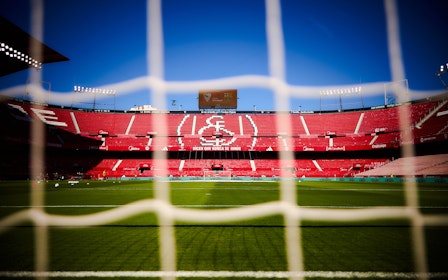 Sevilla FC: Ramón Sánchez-Pizjuán Stadium Tour with Audio Guide and Pitch Access