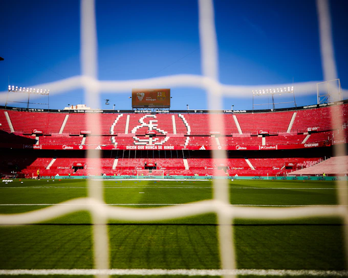 Sevilla FC: Ramón Sánchez-Pizjuán Stadium Tour with Audio Guide and Pitch Access