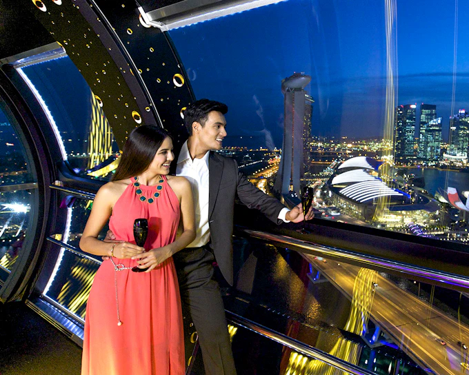 Singapore Flyer VIP Experience with Champagne or Singapore Sling
