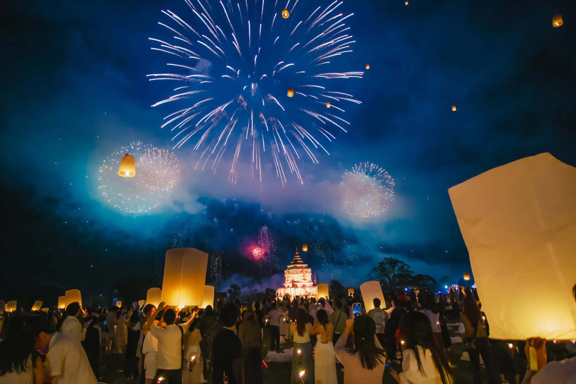 Chiang Mai CAD New Year Countdown 2027 Ticket with Sky Lanterns and Round-Trip Transfers Image 9