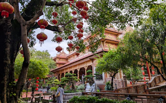 guidet tur til de tre pagodene i da nang: linh ung, nam son og quan the am-1