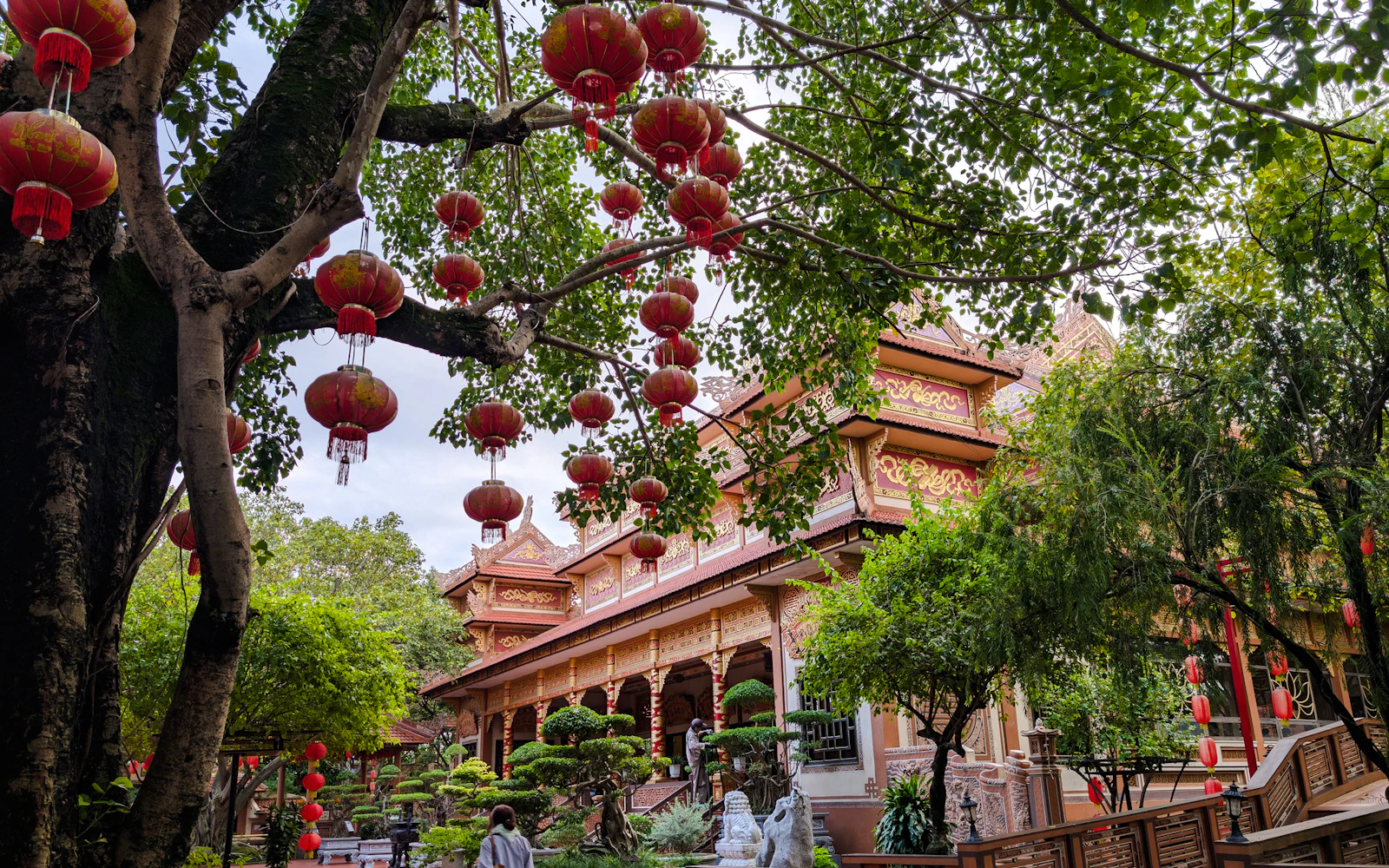 Da Nang 3-Pagodas Guided Tour: Linh Ung, Nam Son and Quan The Am Image 1