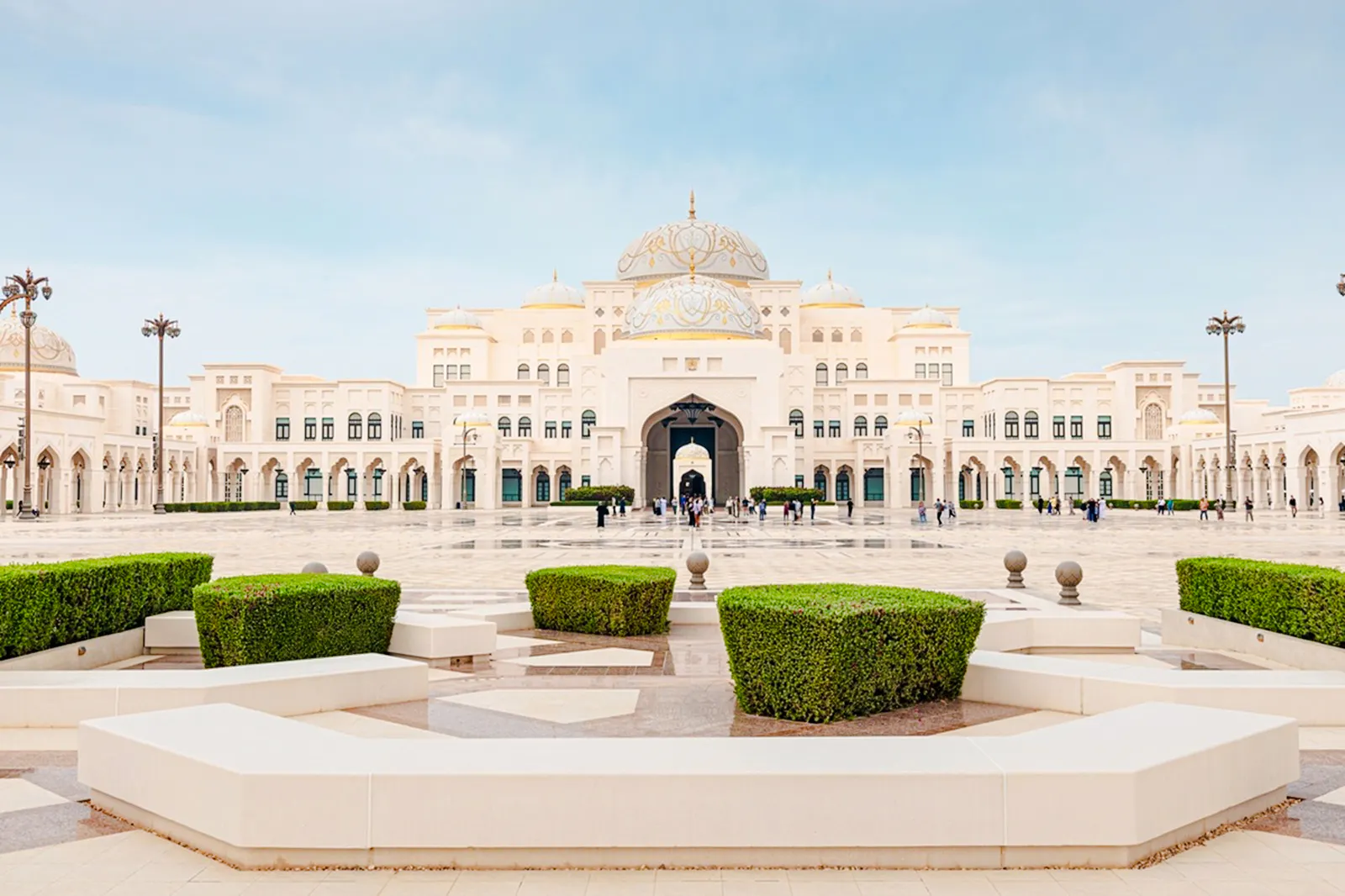 Abu Dhabi City Tour with Sheikh Zayed Grand Mosque Image 3