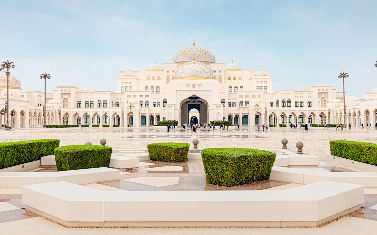 Abu Dhabi City Tour with Sheikh Zayed Grand Mosque Image 3