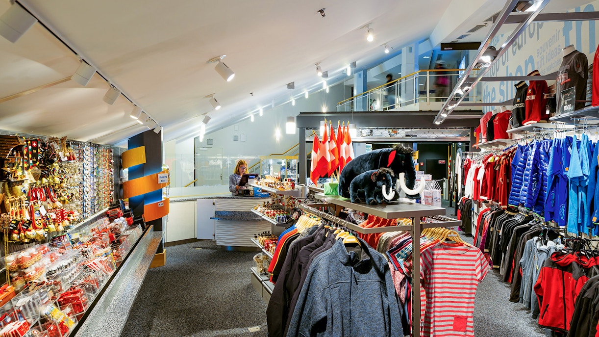 Souvenir stores