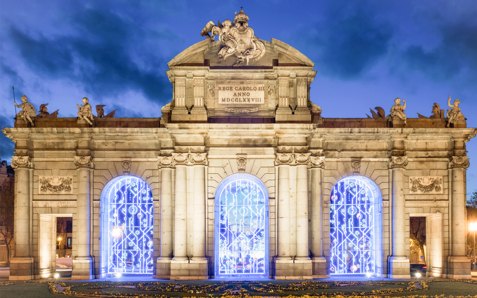 The Alcala Gate illuminated by Christmas