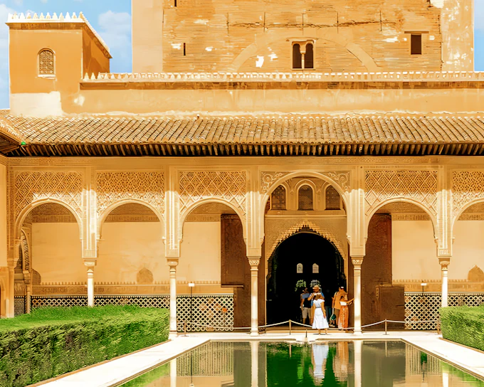 All Alhambra Tickets: Private Guided Tour with Nasrid Palaces