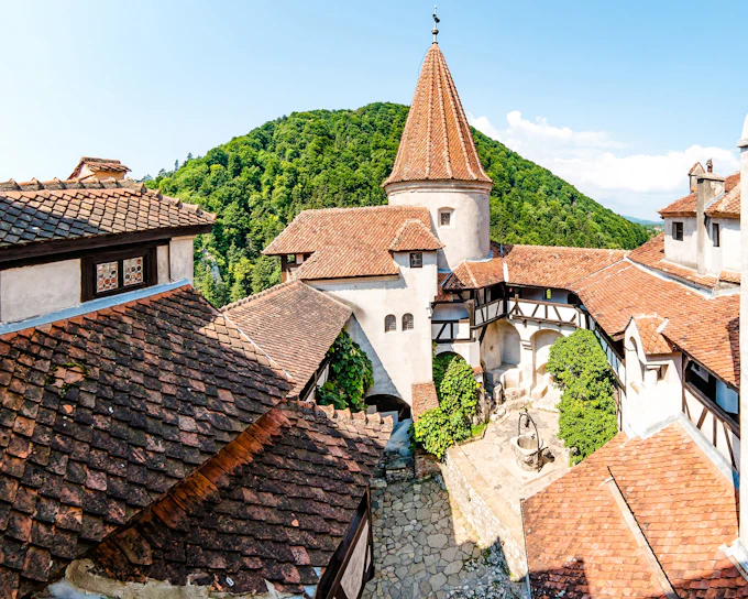 From Bucharest: Cantacuzino Wednesday Filming Location, Peleș & Bran Castles Guided Day Trip
