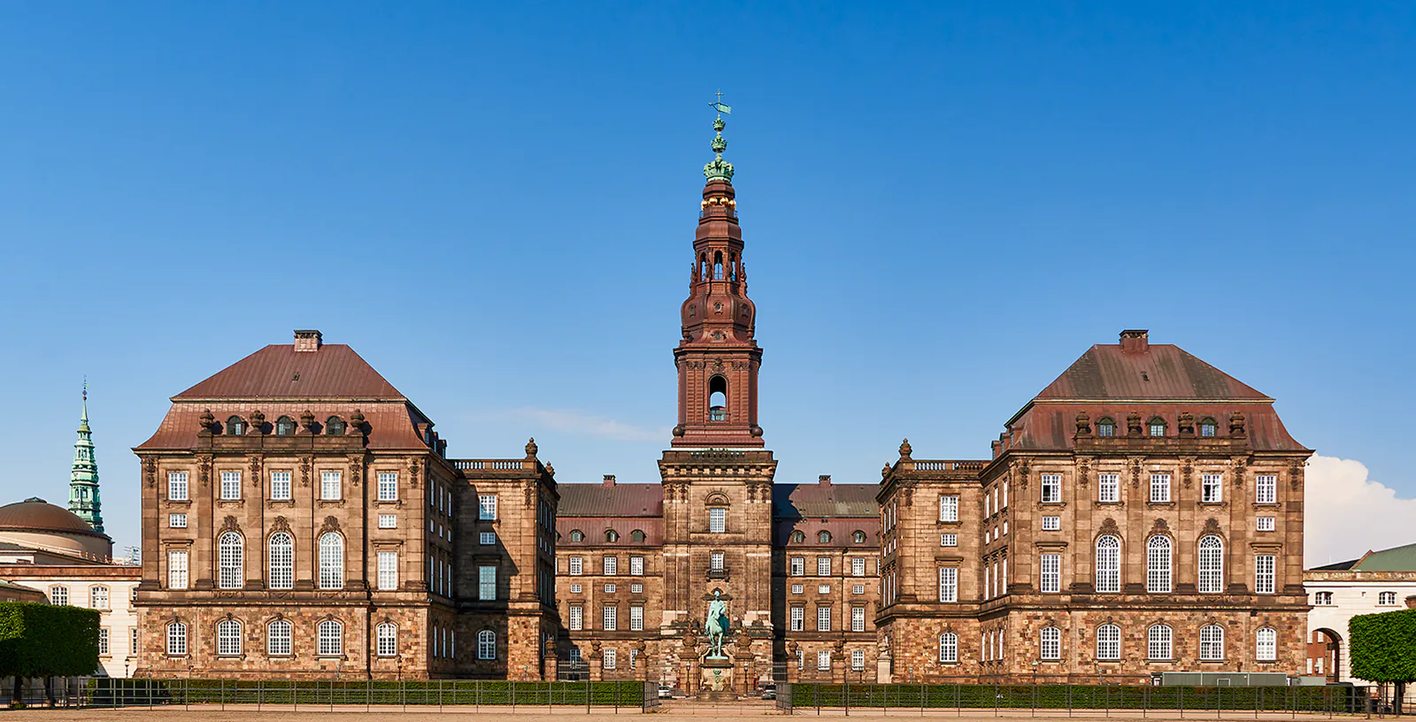 Paleis Christiansborg / Holmenskerk