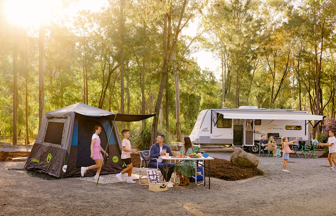 Camp and Van Sites at Paradise Country
