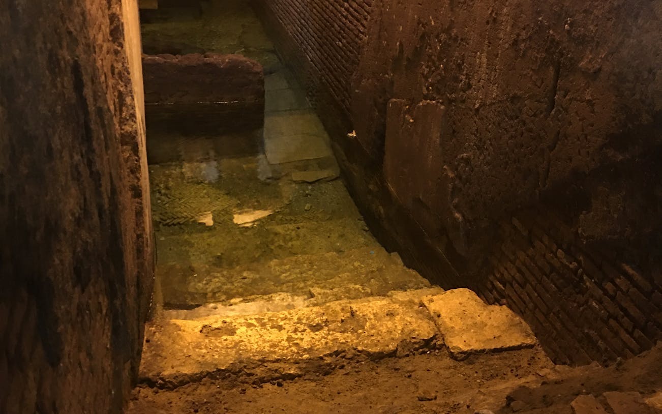 trevi district underground guided tour-3