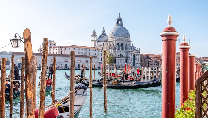 Venice canal tours