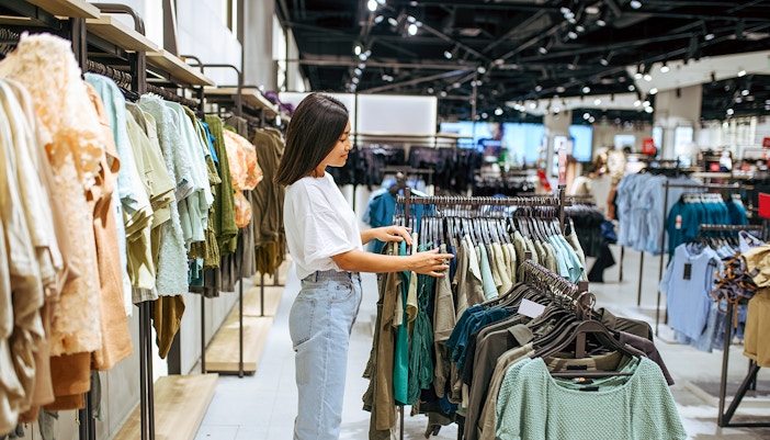 Shopping in London - TK Maxx
