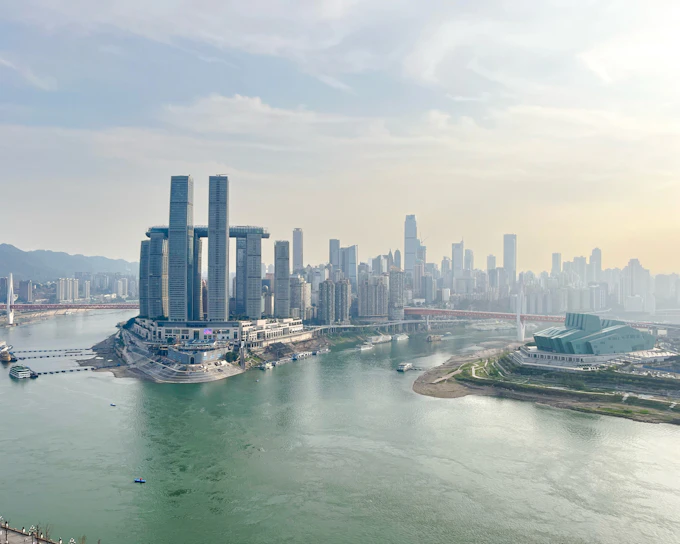 Chongqing City Highlights Guided Tour in English: Liziba Station and Ciqikou