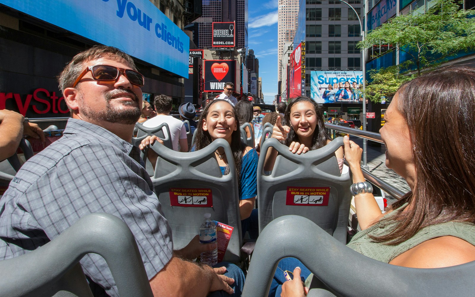 Experiencias educativas en los tours en autobús turístico