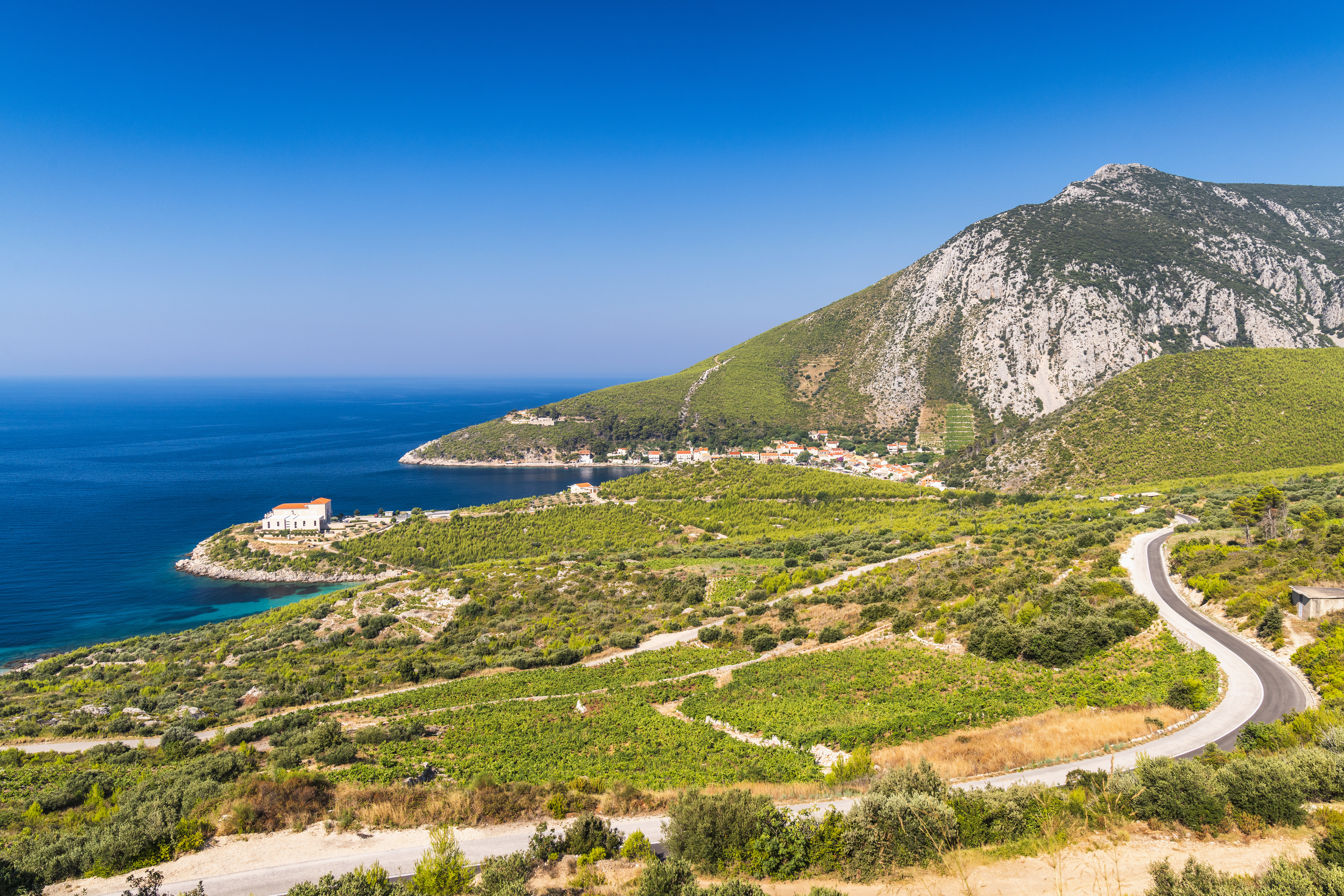 Călătorie cu mașina pe Peninsula Peljesac