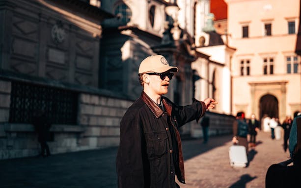 krakow history walking tour with drink & polish snack-2
