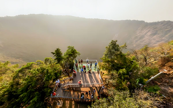 From San Salvador: Private PACAS Coffee, El Boquerón Volcano & Historic Center Tour