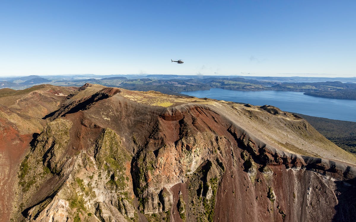 guided tour of mount tarawera by helicopter with volcanic summit walk-7 guided tour of mount tarawera by helicopter with volcanic summit walk-7