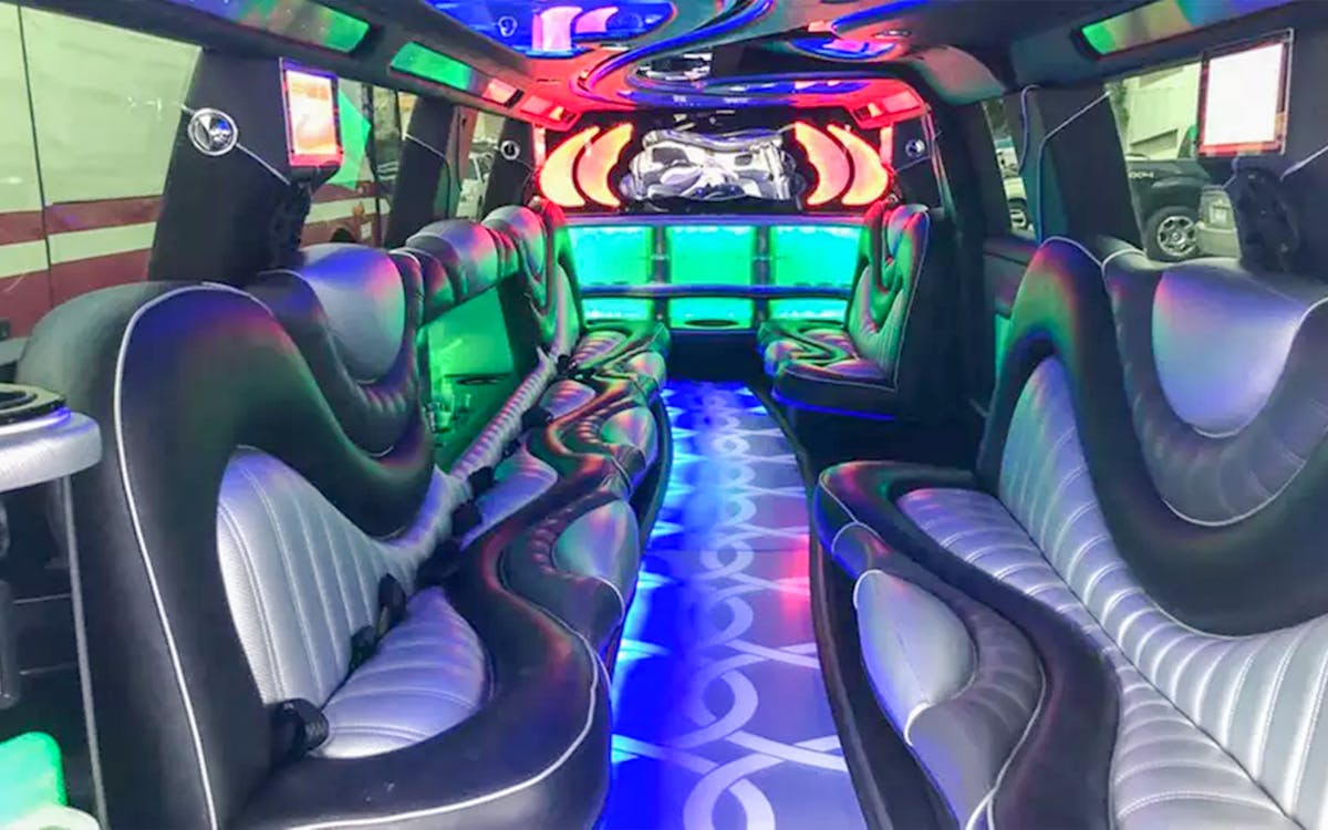private hourly limousine rental in dubai with transfers-6 private hourly limousine rental in dubai with transfers-6