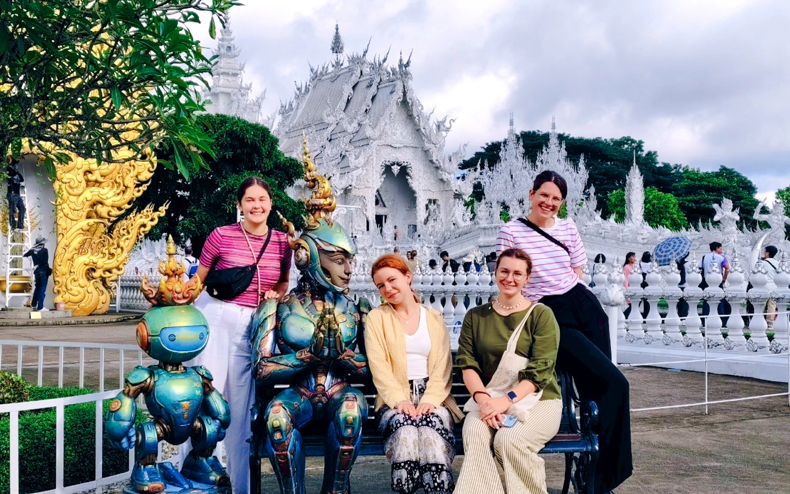 Chiang Rai: White Temple, Blue Temple, Black House & Golden Triangle Guided Tour with Hotel Transfers