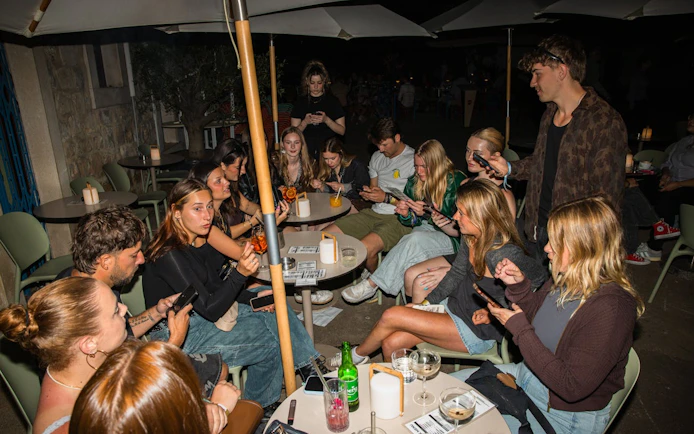 Split After Dark: Pub Crawl