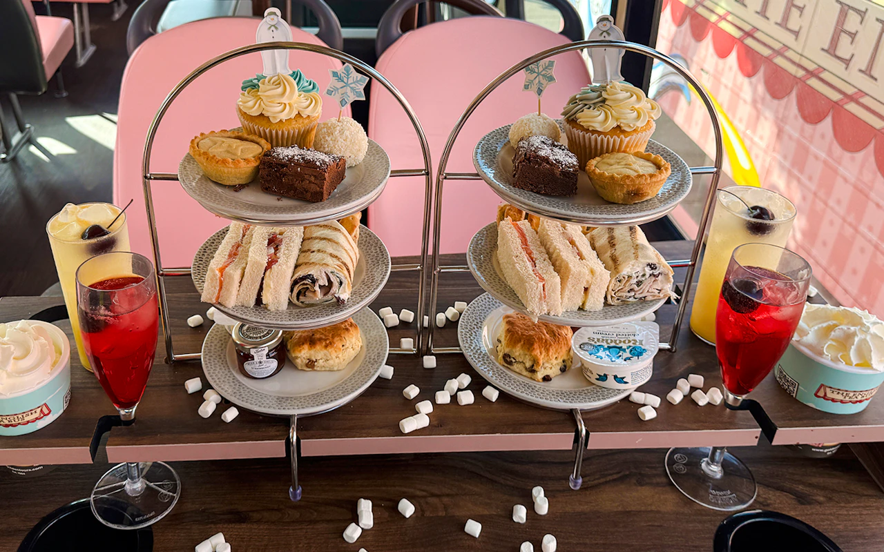 The Snowman™ Afternoon Tea Bus Tour — 2