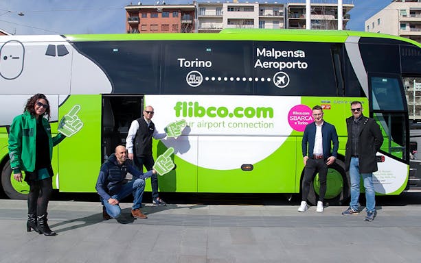 Flibco shuttle bus service from Frankfurt Hahn Airport to Frankfurt City.