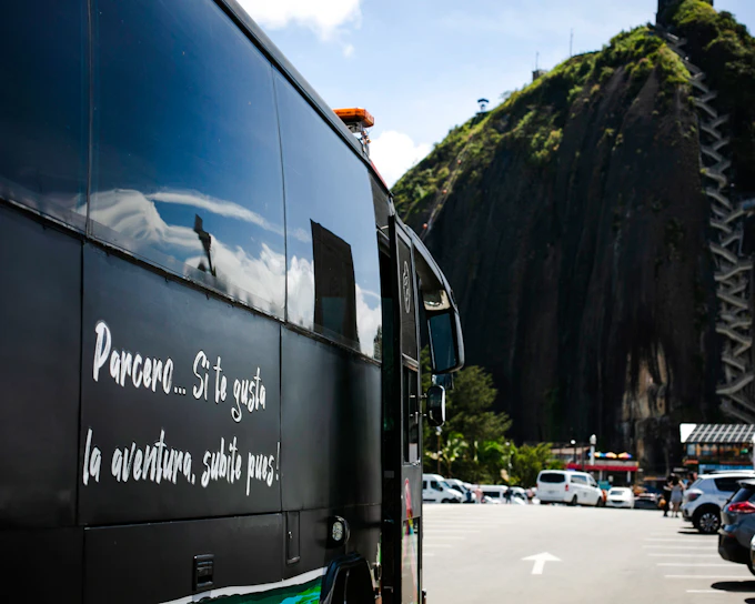 From Medellín: Guatapé, El Peñol Rock, Boat Ride & Hacienda La Manuela Day Trip (Product 53494)