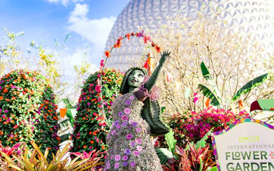 Topiary display at EPCOT Flower Garden Festival, Walt Disney Resort Orlando.