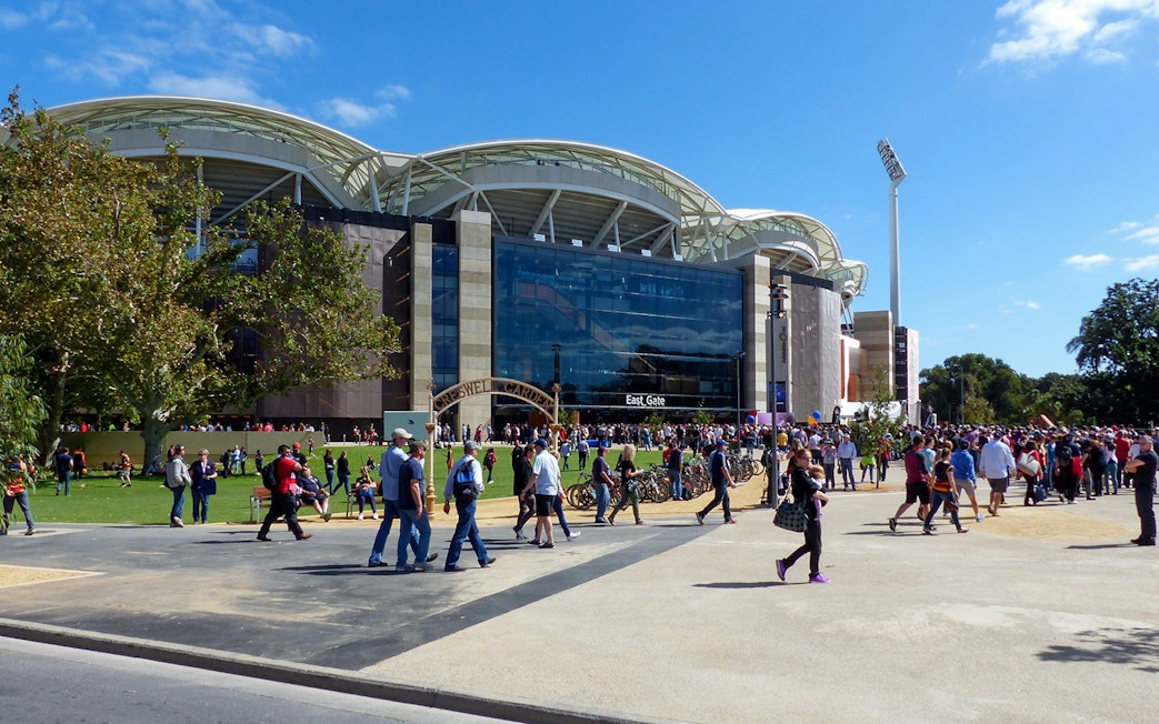 Crowd outside Adelaide Oval stadium during Adelaide City Highlights tour.
