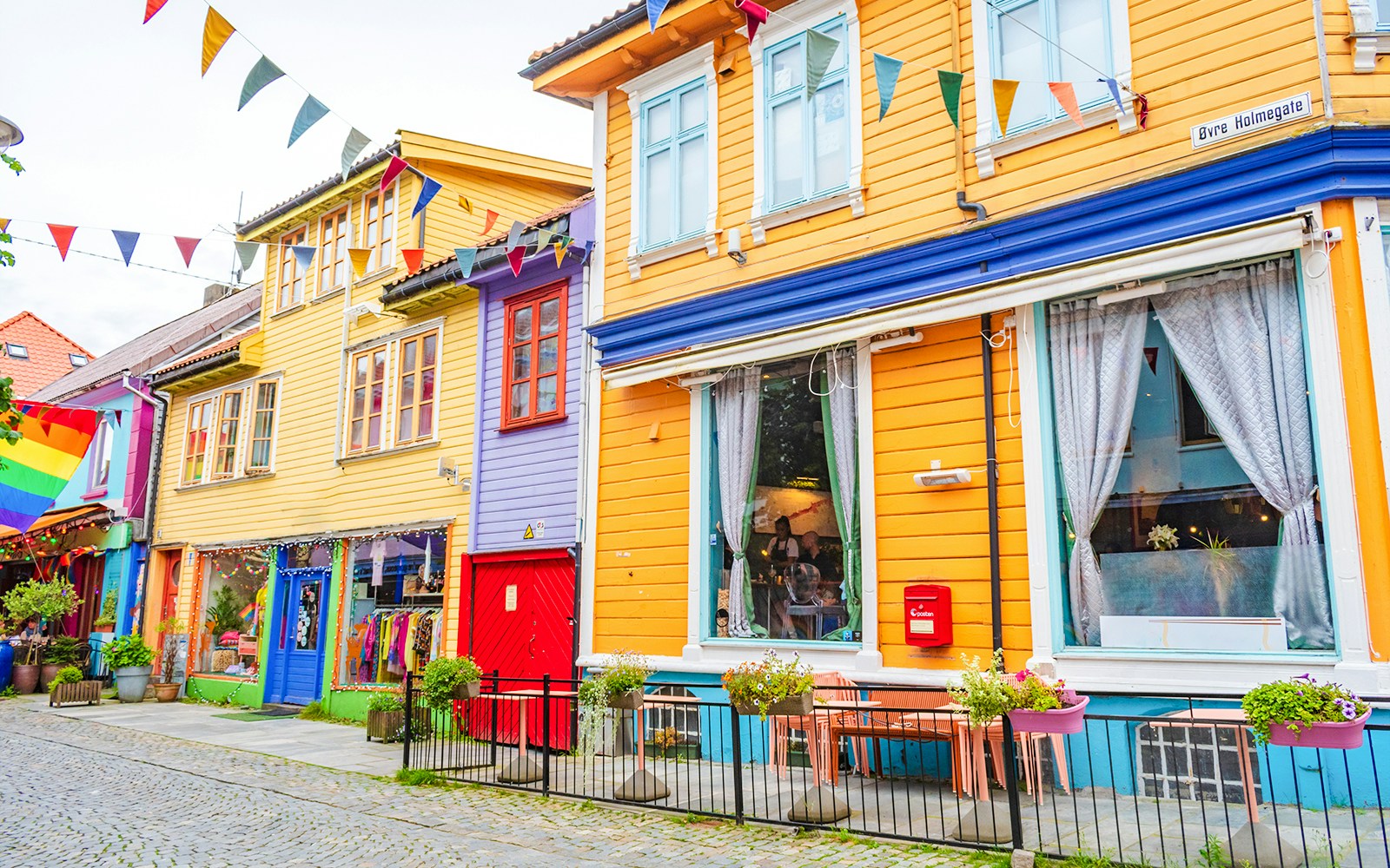 Cozy cafes at Øvre Holmegate, Stavanger