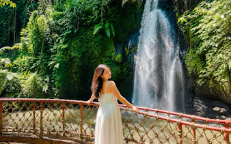 {
"experiencename": "ubud private day tour: sacred monkey forest, tegallalang rice terraces, tirta empul & ulu petanu waterfall"
}-1