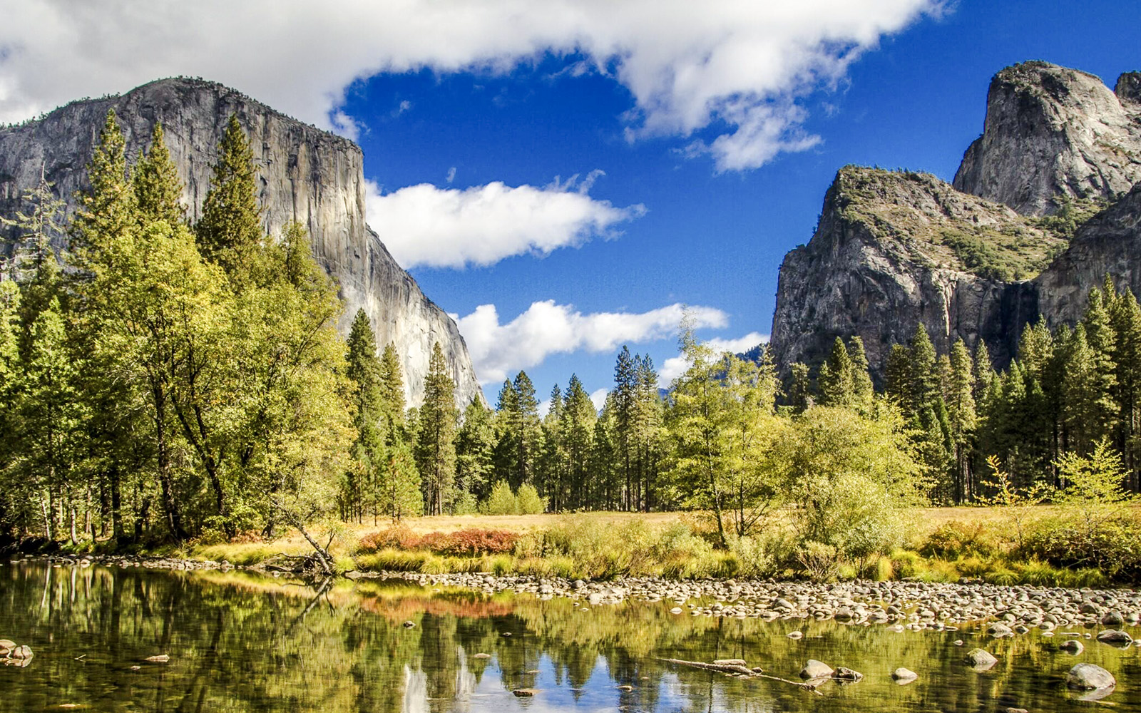 Yosemite National Park with El Capitan and Merced River in view.