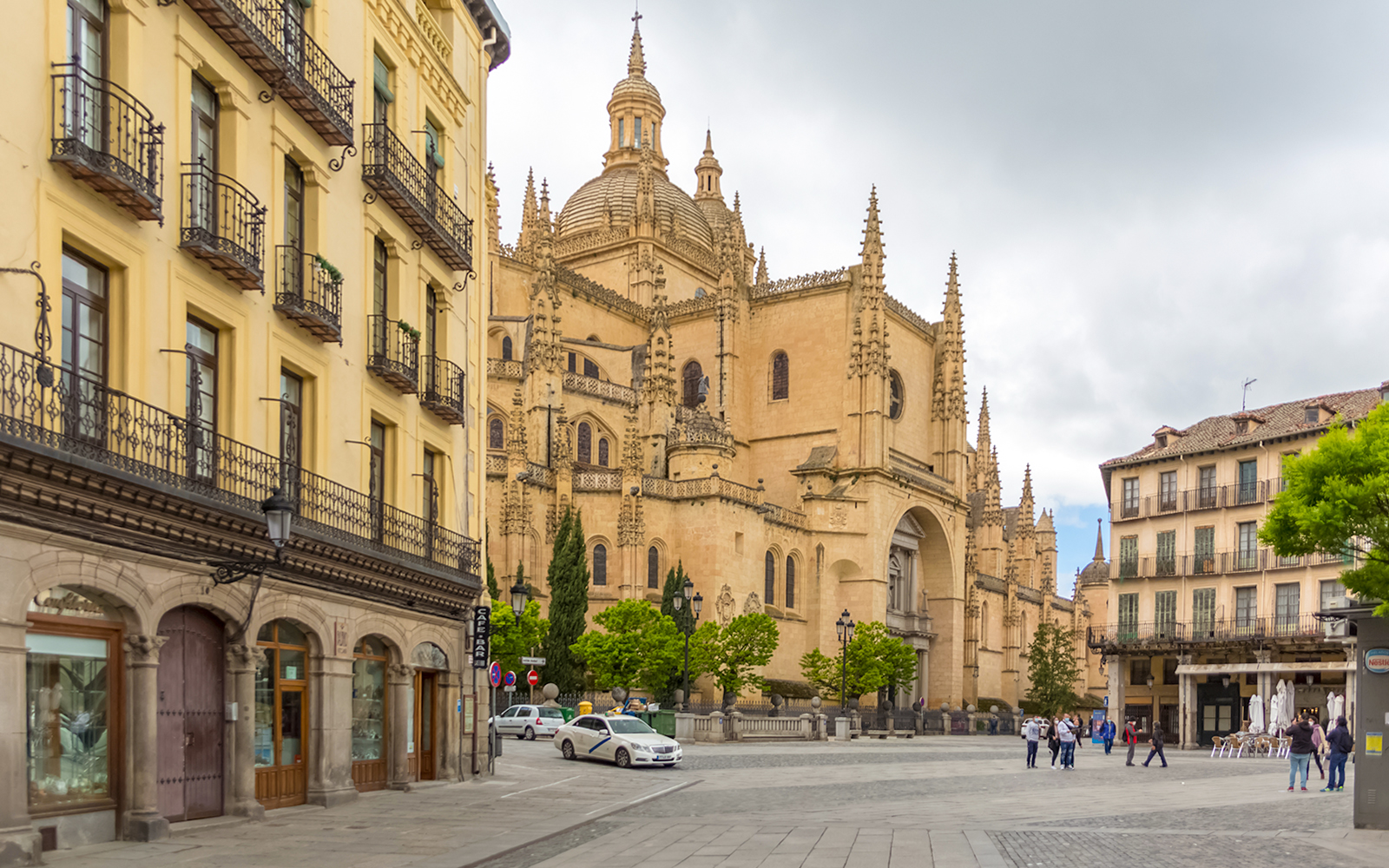 Plaza Mayor with Segovia Cathedral facade in the background, Spain.