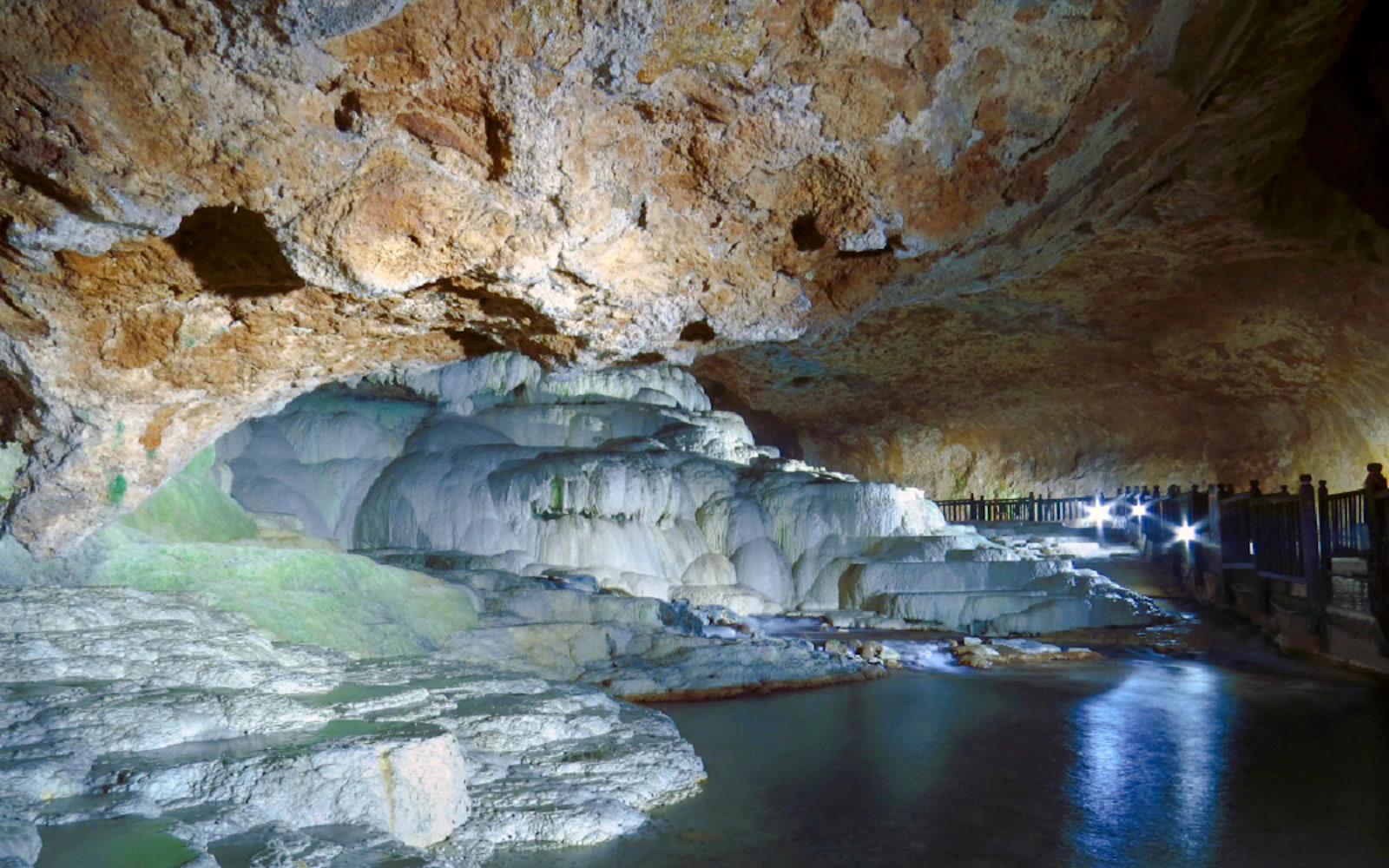 From Pamukkale: Private Vehicle and Driver to Laodicea, Kaklik Cave and Lake Salda