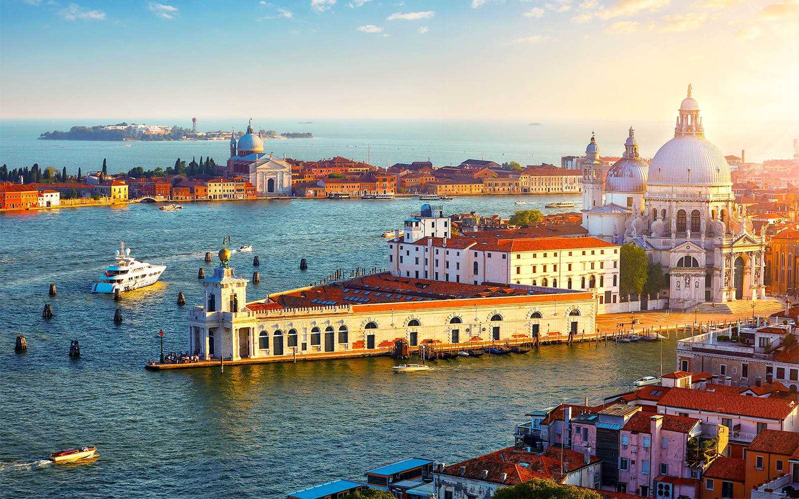 Venice canal tours