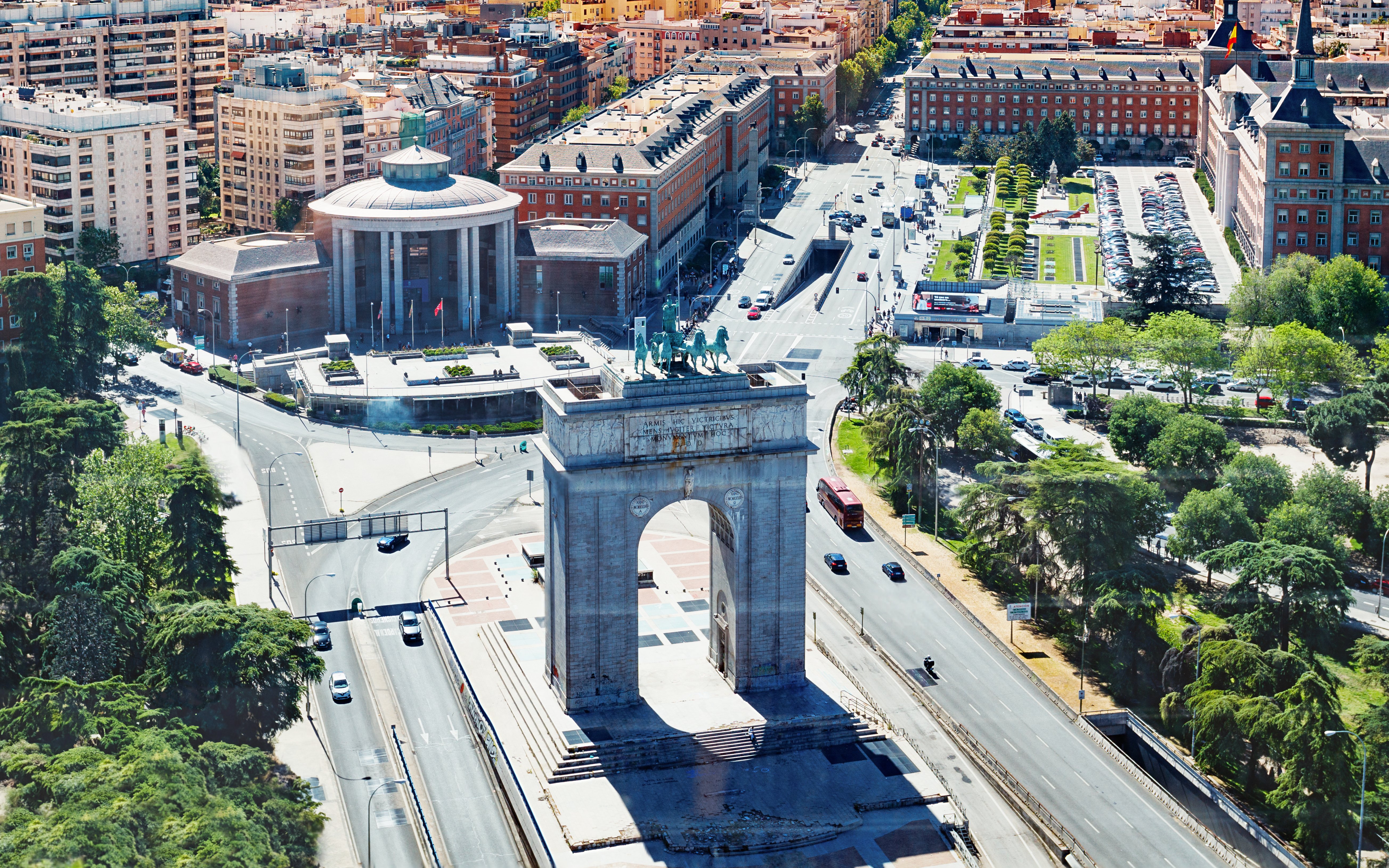 Arco de Moncloa