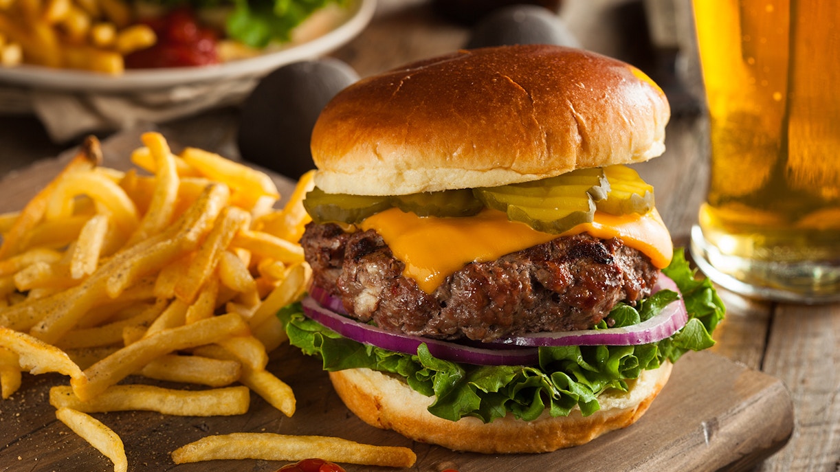 Cheeseburger with lettuce and tomato on a bun in Everglades Safari Park